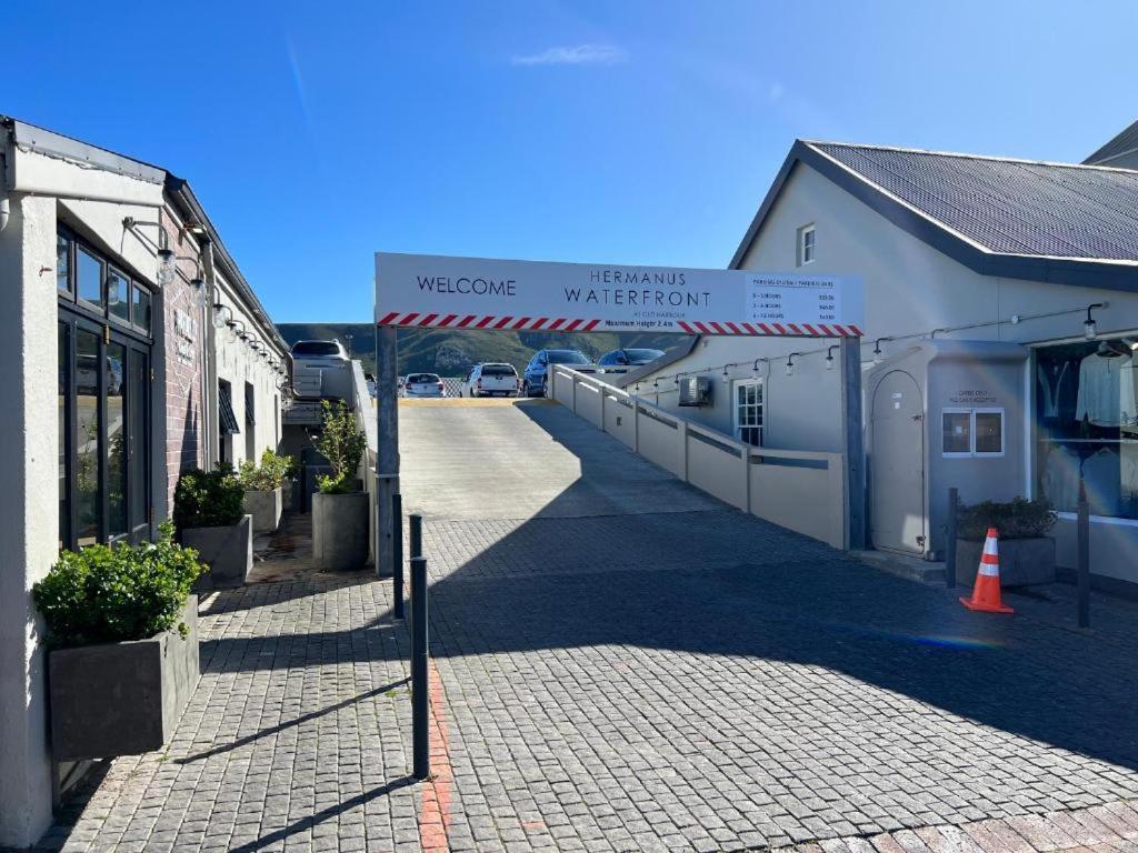Hermanus Waterfront Apartment 12 Екстер'єр фото